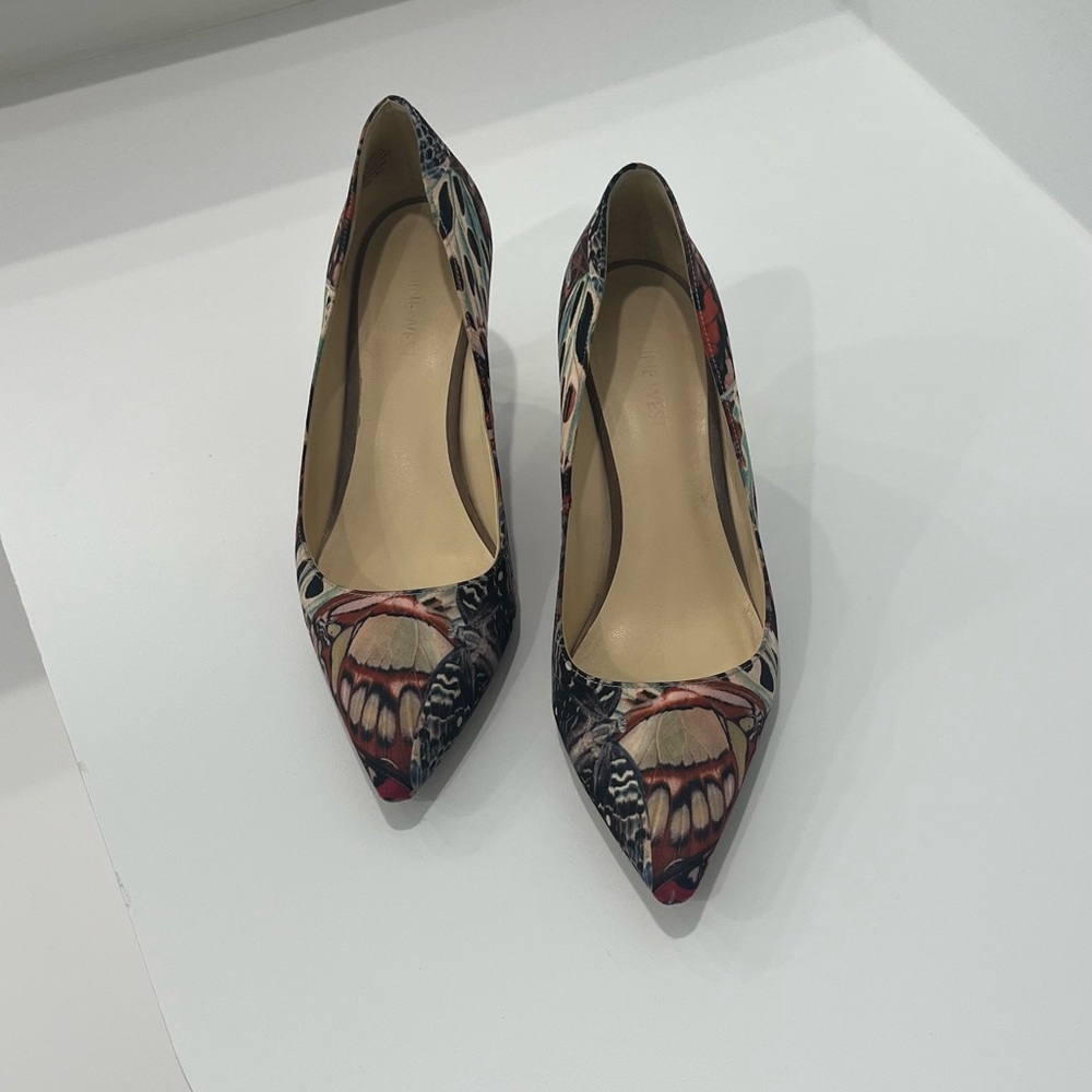 NINE WEST MARGOT Heels with Pointed Toe, Size 8 1/2